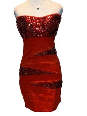 Stunning Y2K Red Sequin Strapless Mini Dress - Size Large
